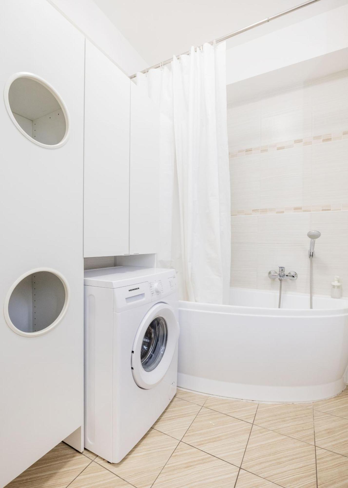 The Chic Crib With Balcony Apartment Budapest Ngoại thất bức ảnh